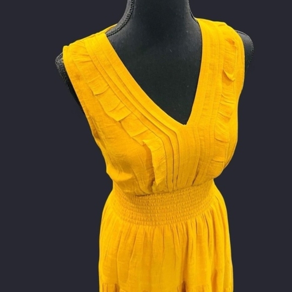 J Gee Chic Sleeveless Yellow Mini Dress (Petite Size XL) - Picture 2 of 3